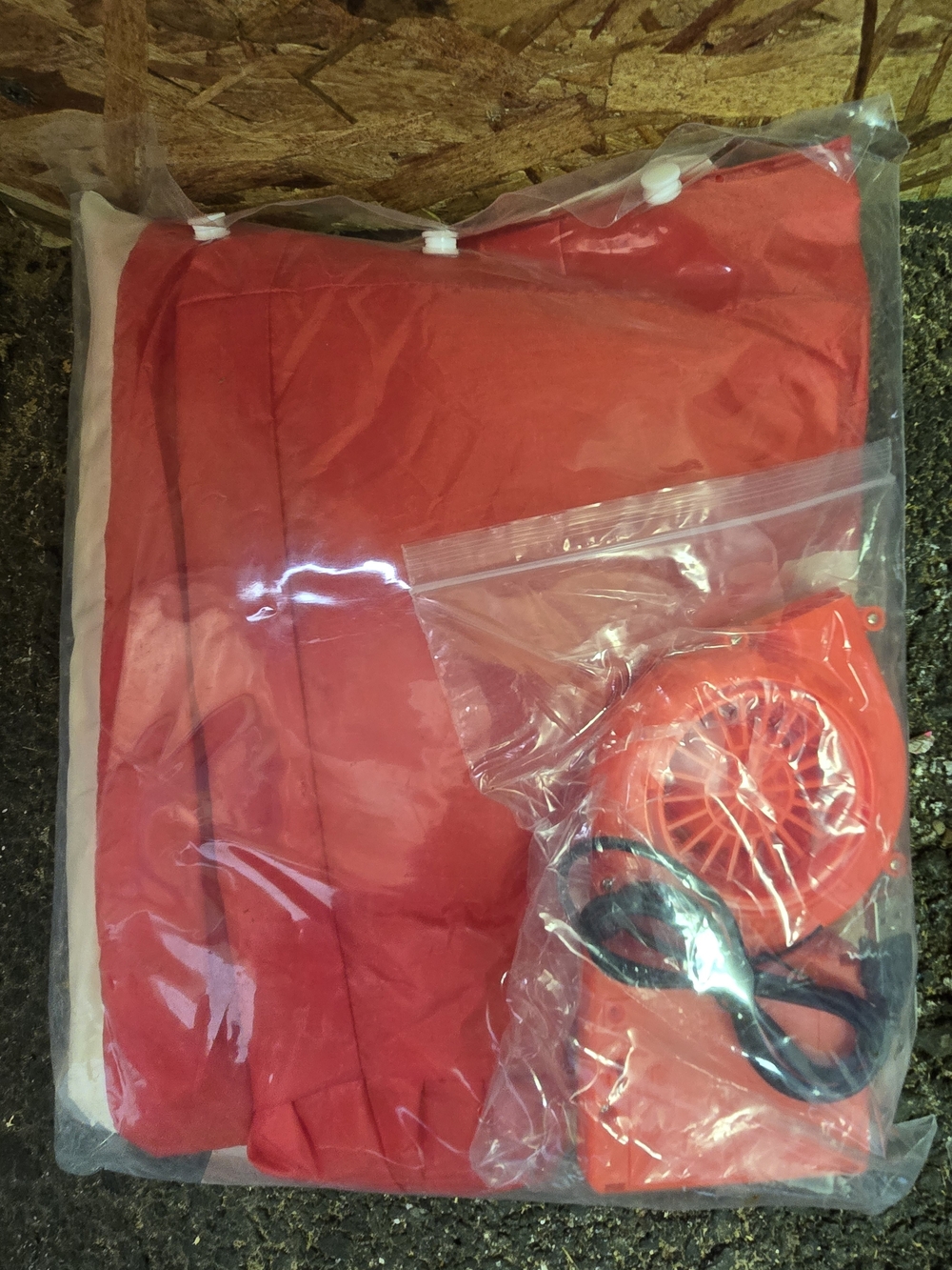 Inflatable Sumo Costume - Red Large - Picture 2 of 2